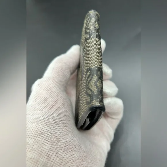 Loewe Coin Pouch Holder Button Close - Picture 11 of 13